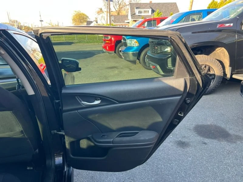 2016 Honda Civic 10th Gen - Image 16 of 19
