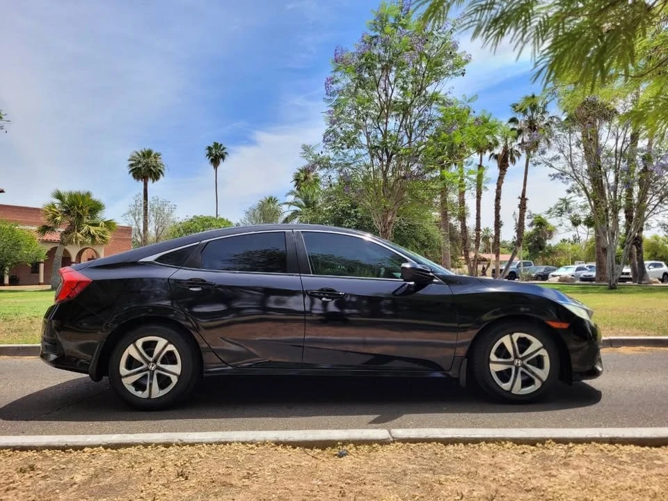 2016 Honda Civic 10th Gen - Image 6 of 17