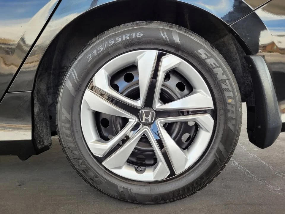 2016 Honda Civic 10th Gen - Image 16 of 17