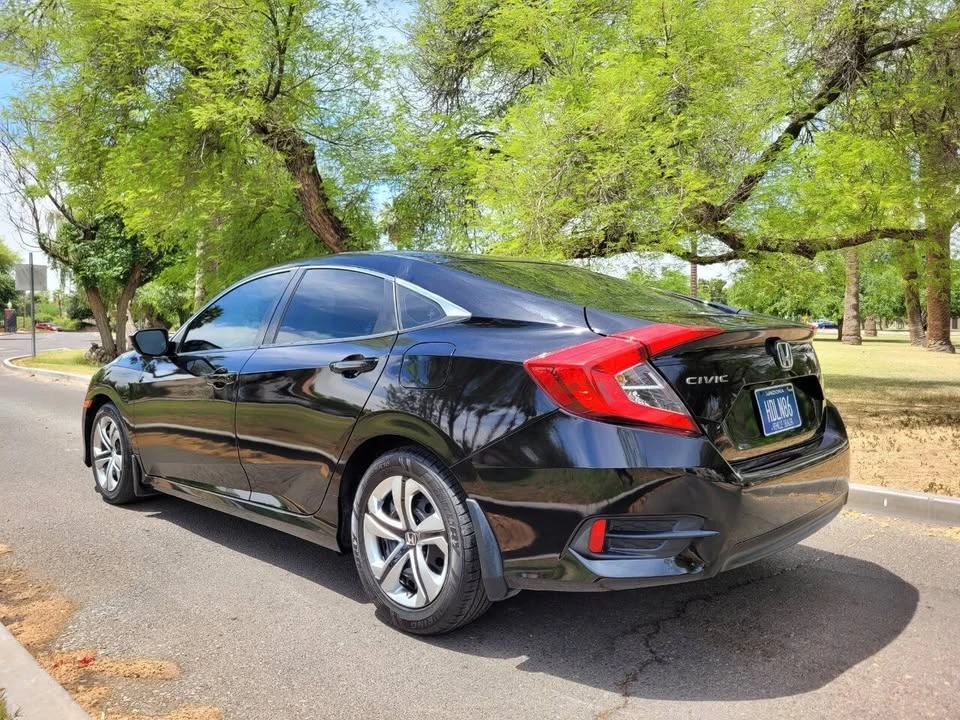 2016 Honda Civic 10th Gen - Image 3 of 17