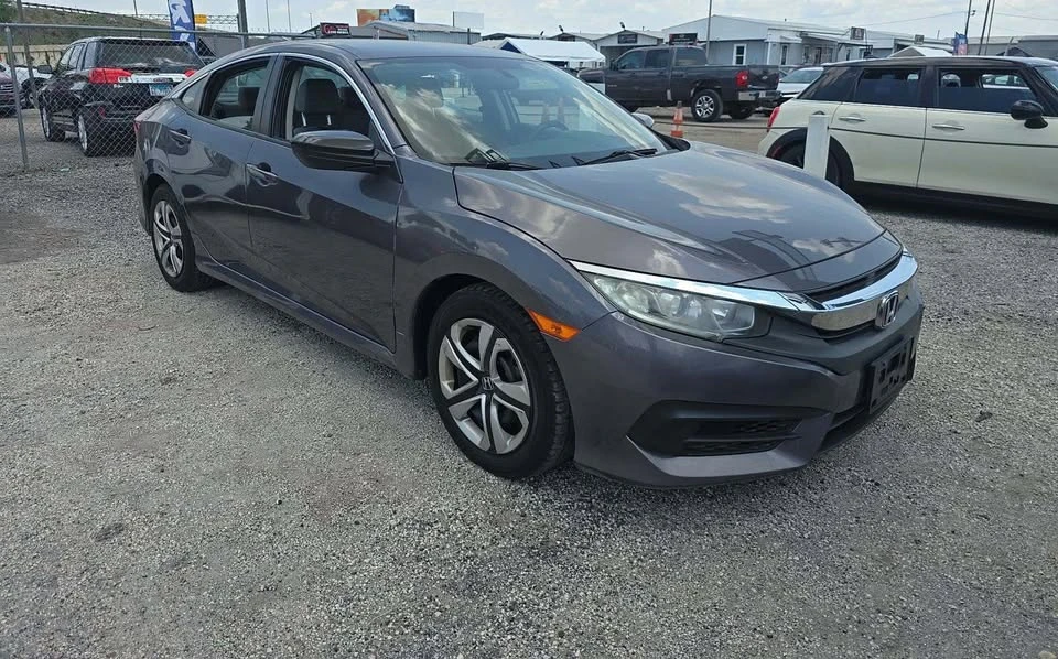 2016 Honda Civic 10th Gen - Image 2 of 10