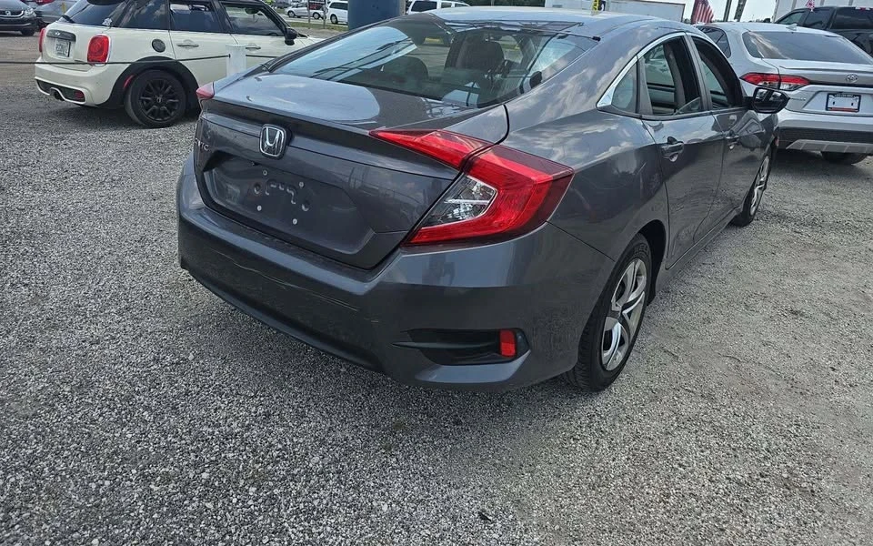2016 Honda Civic 10th Gen - Image 10 of 10
