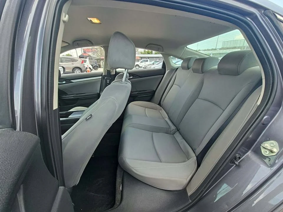 2016 Honda Civic 10th Gen - Image 5 of 10