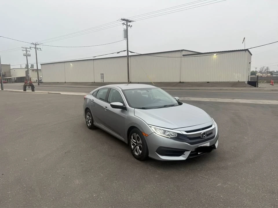 2016 Honda Civic 10th Gen - Image 2 of 11