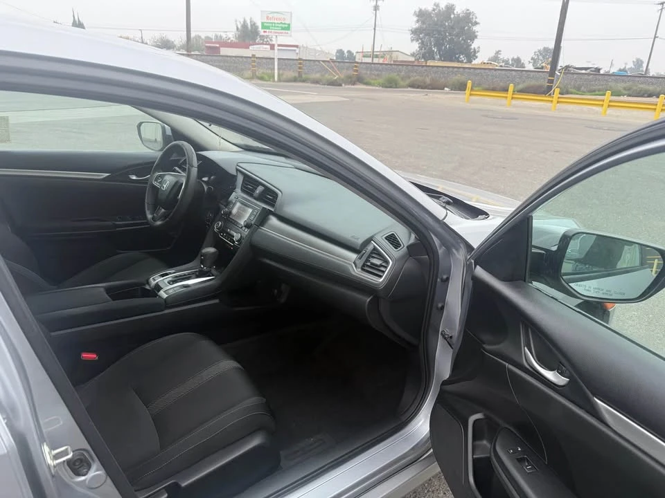 2016 Honda Civic 10th Gen - Image 8 of 11