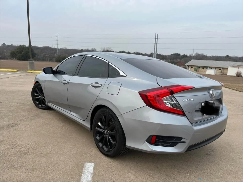 2016 Honda Civic 10th Gen - Image 4 of 8