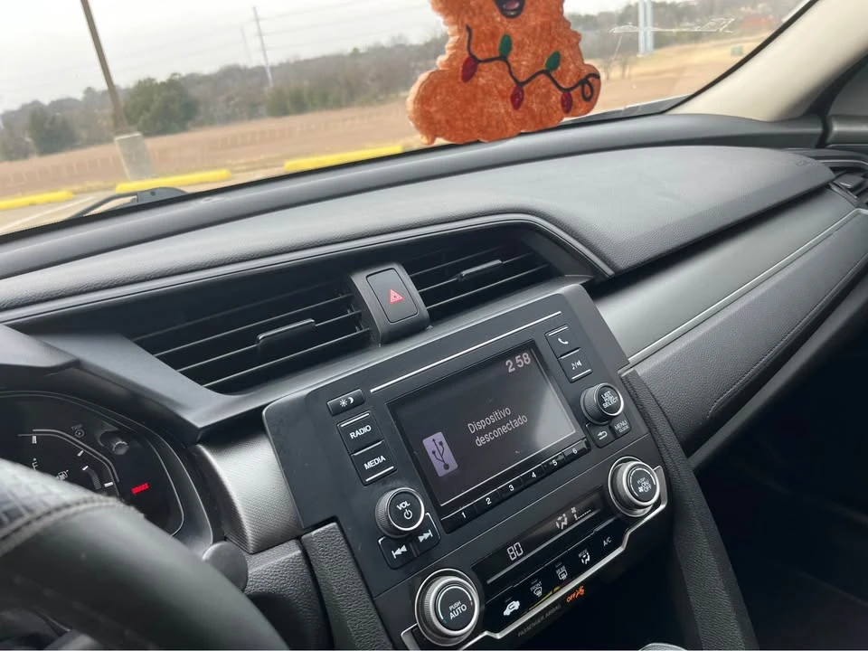 2016 Honda Civic 10th Gen - Image 6 of 8