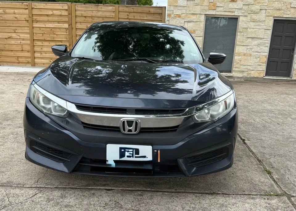 2016 Honda Civic 10th Gen - Image 2 of 11