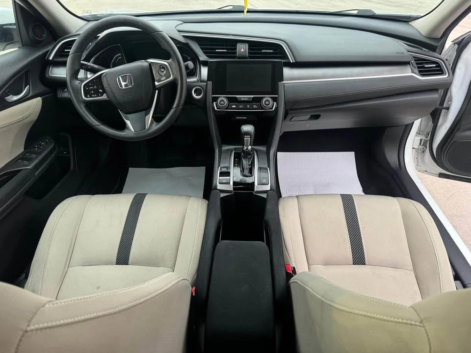 2016 Honda Civic 10th Gen - Image 10 of 12