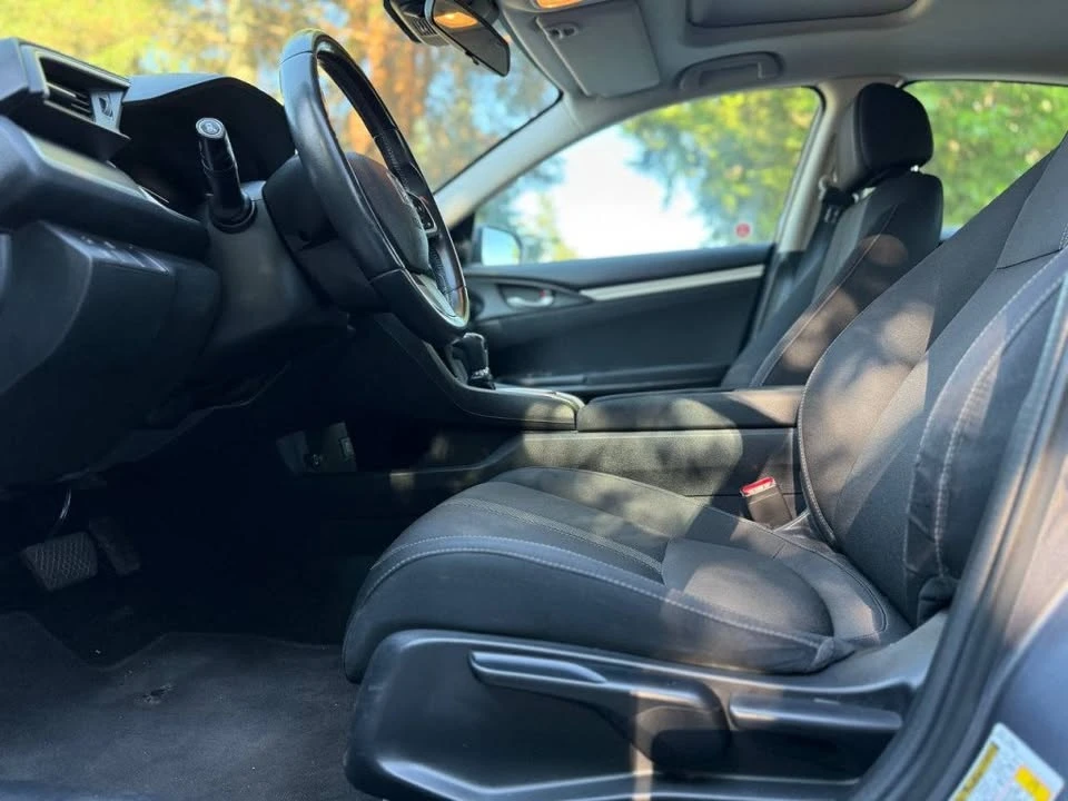 2016 Honda Civic 10th Gen - Image 9 of 17
