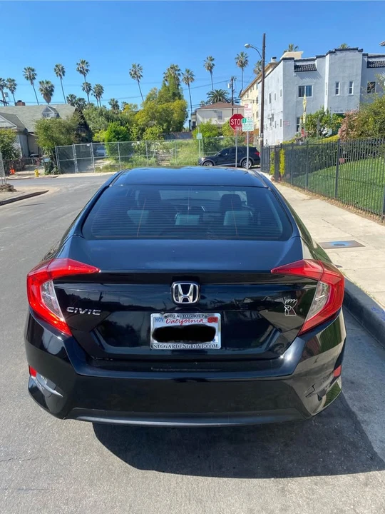 2016 Honda Civic 10th Gen - Image 4 of 11