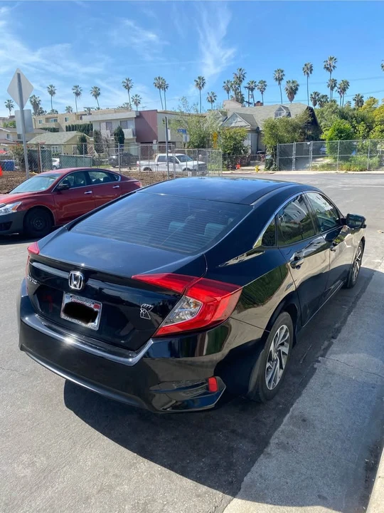 2016 Honda Civic 10th Gen - Image 6 of 11