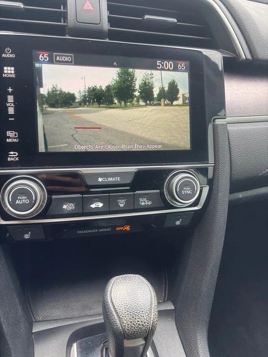 2016 Honda Civic 10th Gen - Image 13 of 17