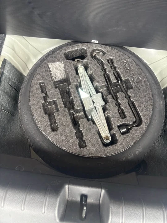 2016 Honda Civic 10th Gen - Image 16 of 17