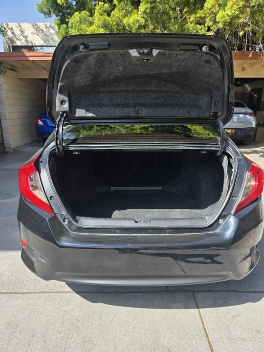 2016 Honda Civic 10th Gen - Image 7 of 18
