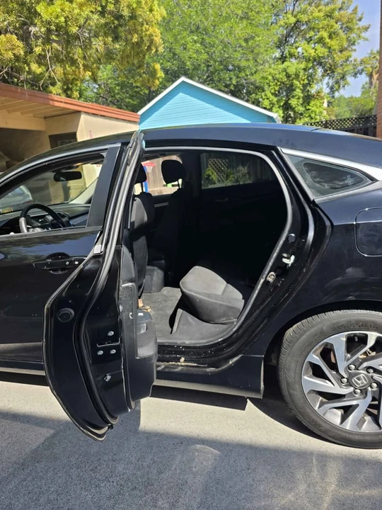 2016 Honda Civic 10th Gen - Image 13 of 18