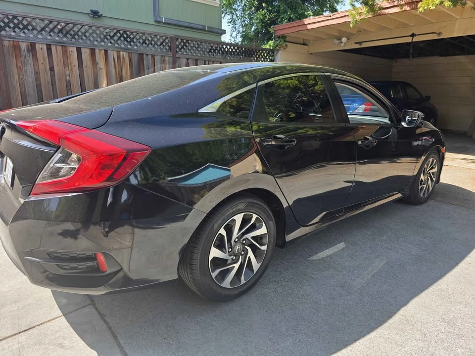 2016 Honda Civic 10th Gen - Image 8 of 18
