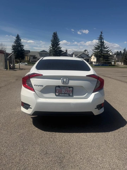 2016 Honda Civic 10th Gen - Image 4 of 12