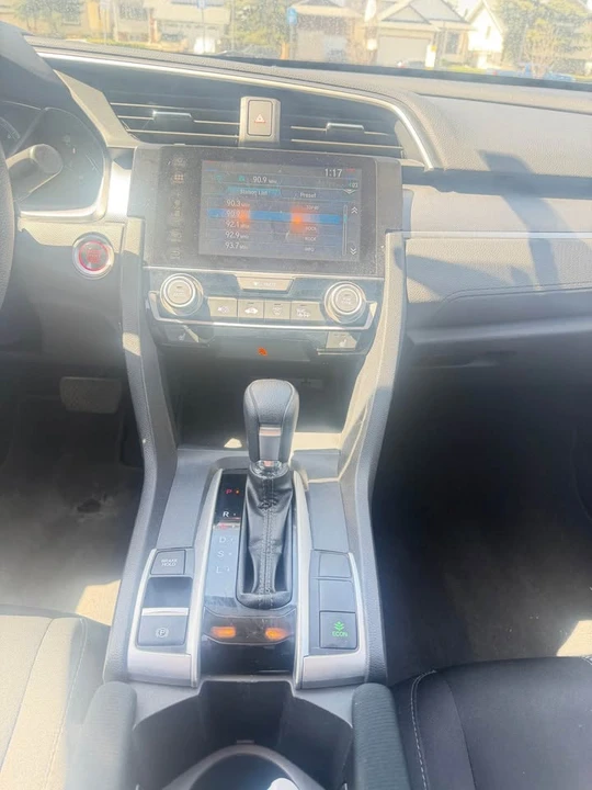 2016 Honda Civic 10th Gen - Image 7 of 12