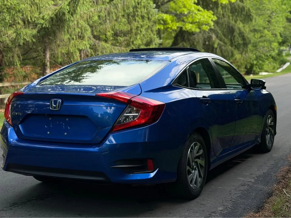 2016 Honda Civic 10th Gen - Image 6 of 15