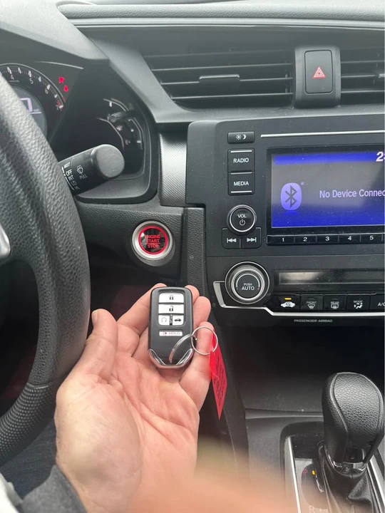 2016 Honda Civic 10th Gen - Image 3 of 14