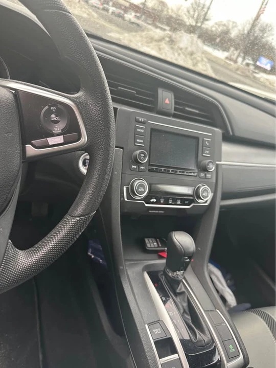 2016 Honda Civic 10th Gen - Image 6 of 14