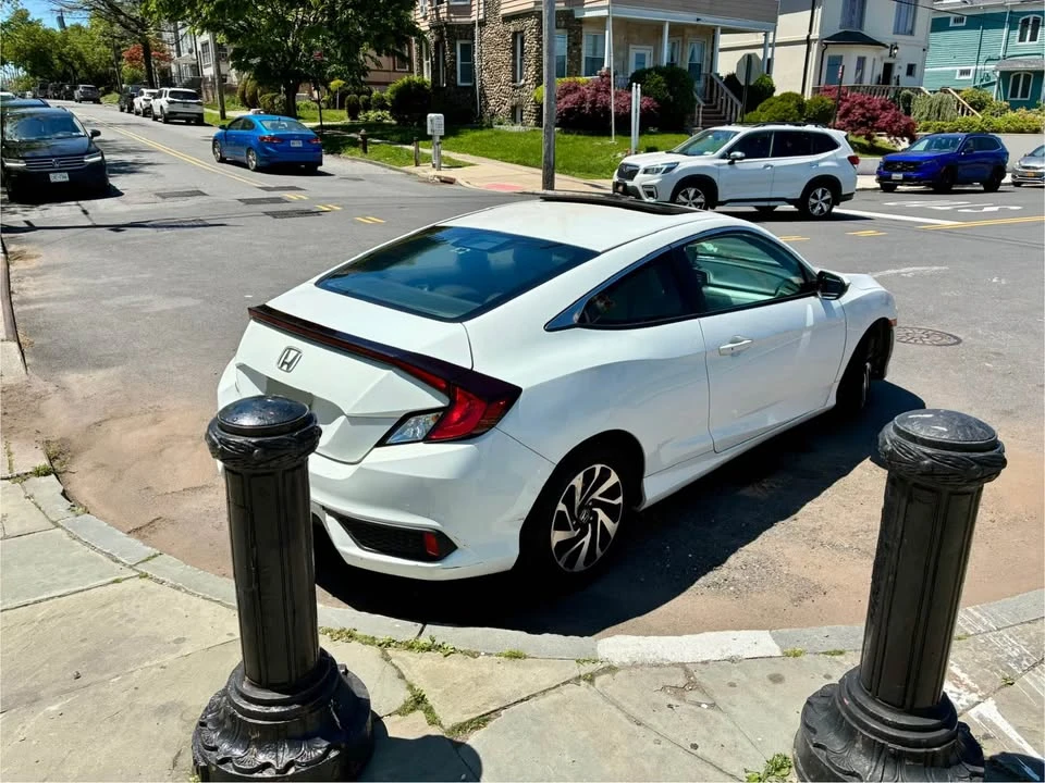 2016 Honda Civic 10th Gen - Image 6 of 6