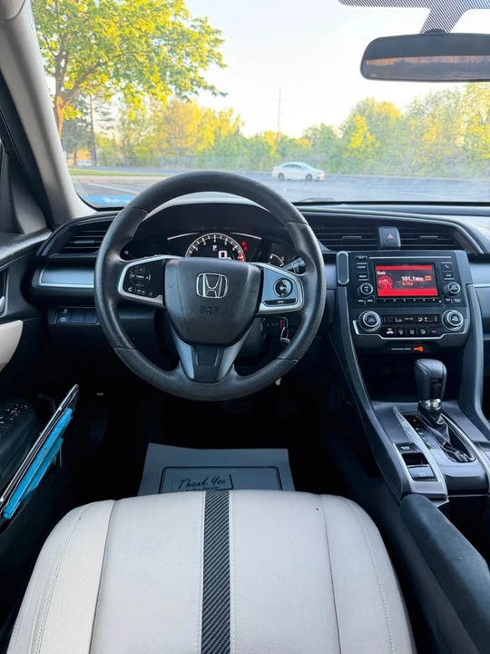 2016 Honda Civic 10th Gen - Image 13 of 16