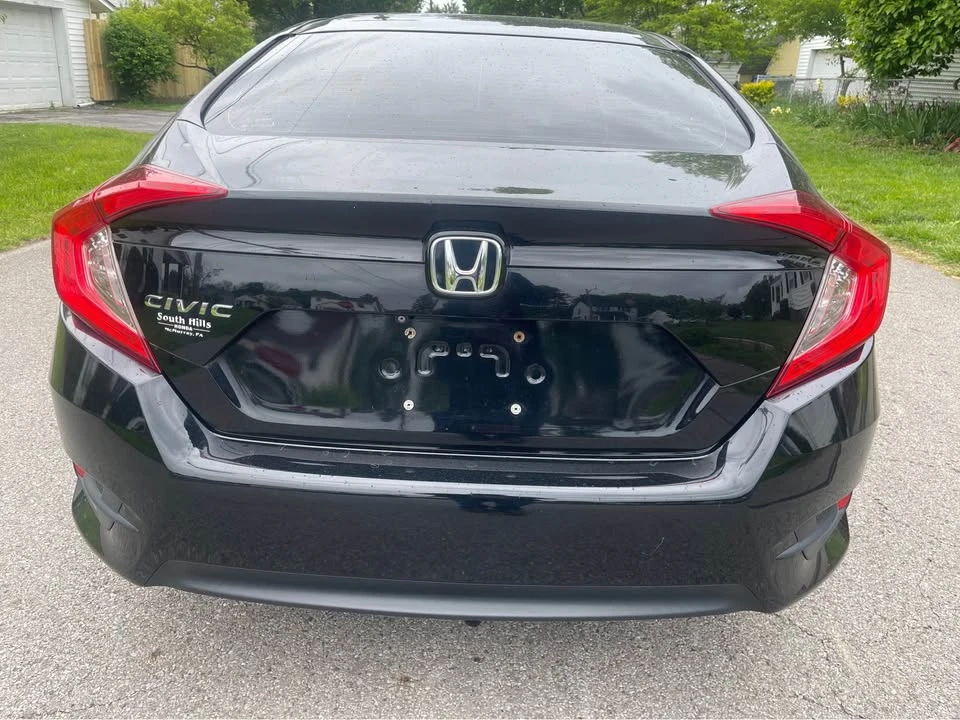 2016 Honda Civic 10th Gen - Image 8 of 15