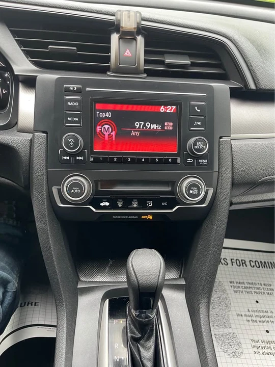 2016 Honda Civic 10th Gen - Image 14 of 15