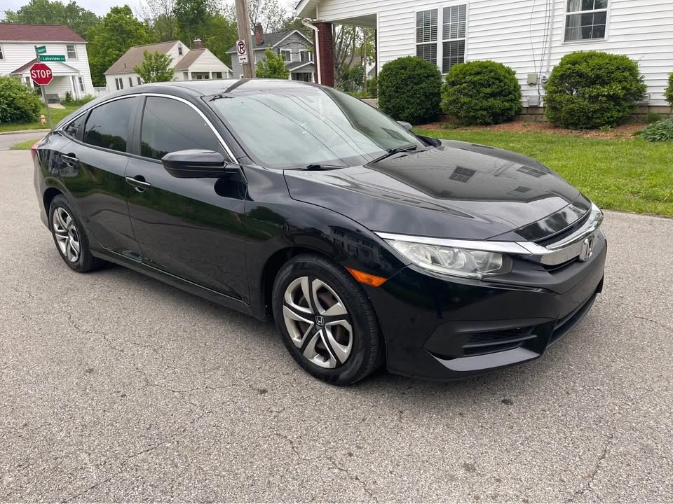 2016 Honda Civic 10th Gen - Image 4 of 15