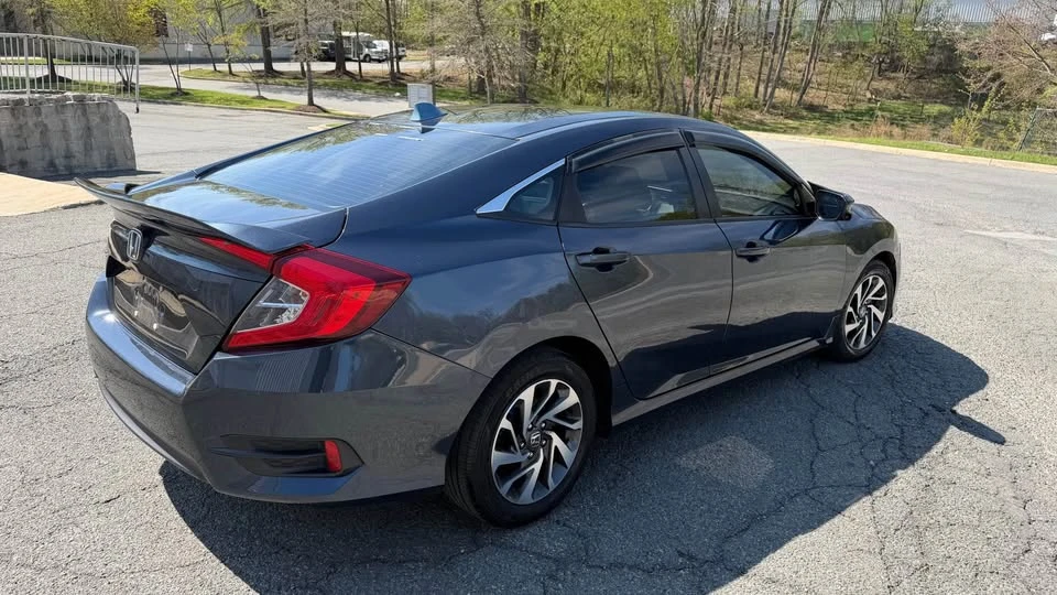 2016 Honda Civic 10th Gen - Image 3 of 11
