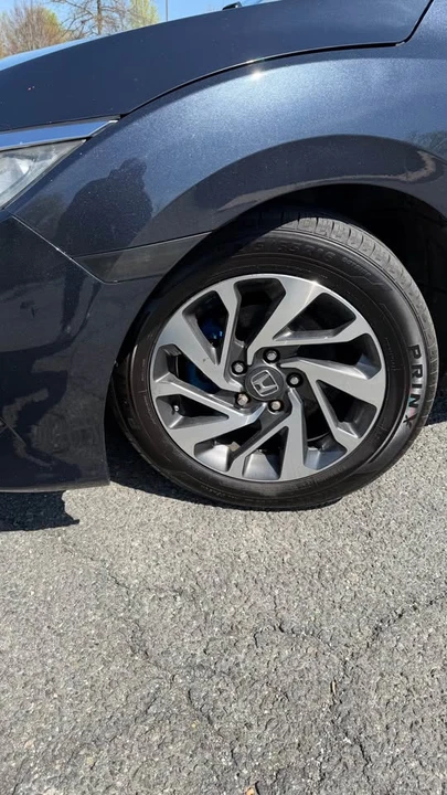 2016 Honda Civic 10th Gen - Image 2 of 11