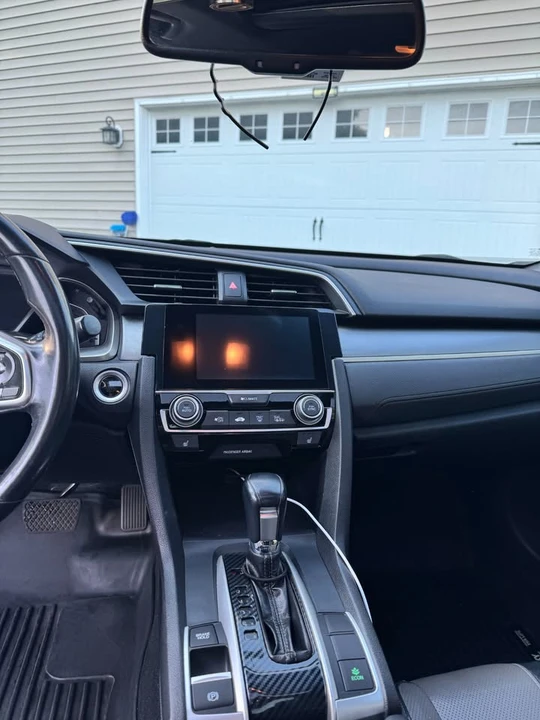 2016 Honda Civic 10th Gen - Image 8 of 12