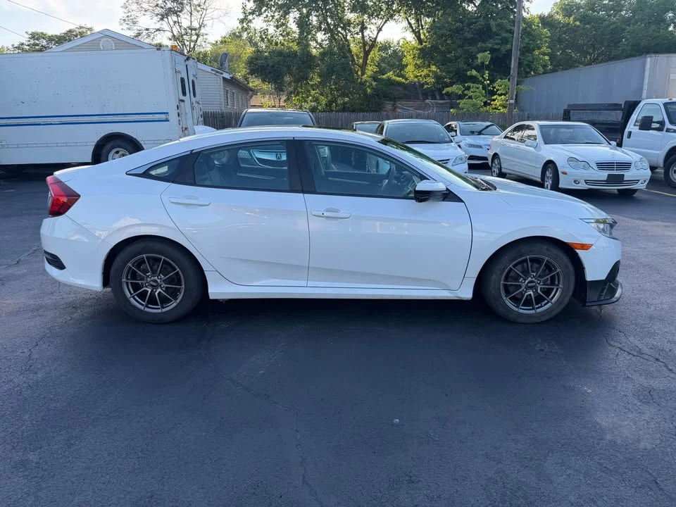 2016 Honda Civic 10th Gen - Image 5 of 20