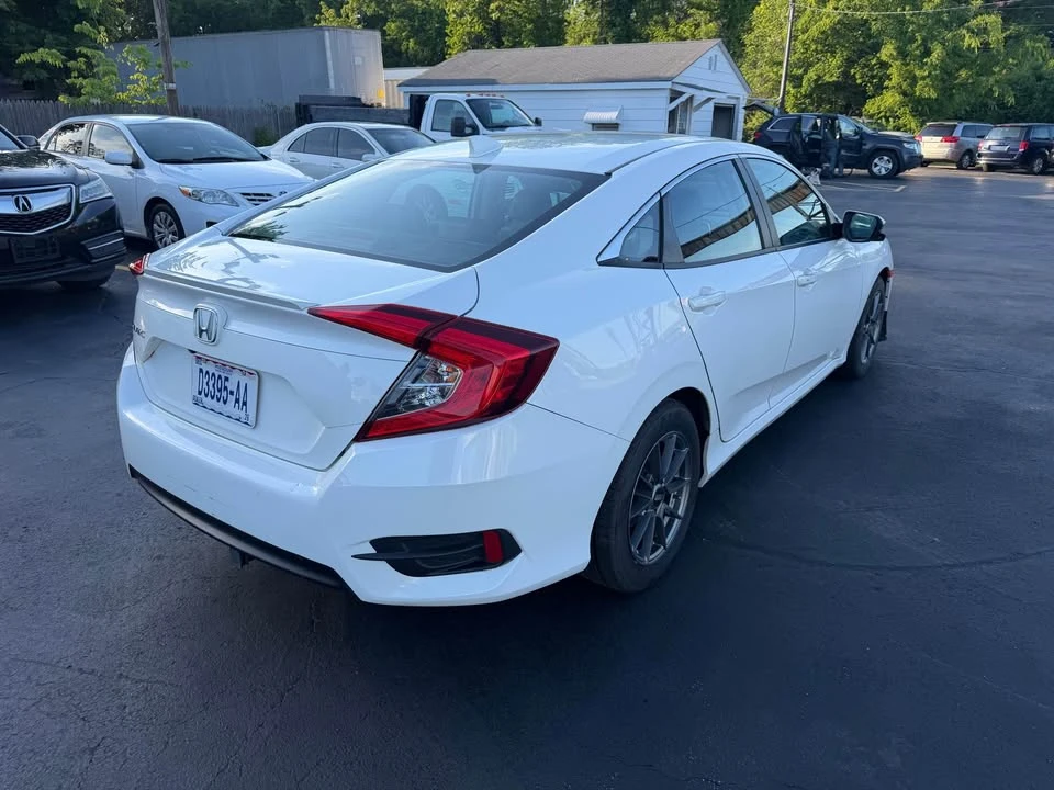 2016 Honda Civic 10th Gen - Image 16 of 20