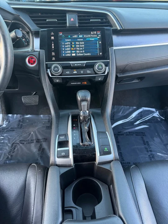 2016 Honda Civic 10th Gen - Image 10 of 20