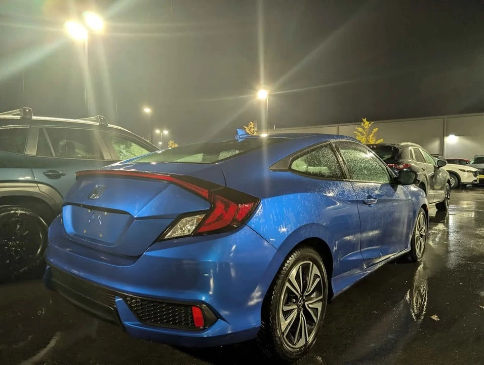 2016 Honda Civic 10th Gen - Image 4 of 9