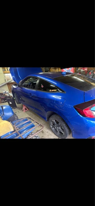 2016 Honda Civic 10th Gen - Image 2 of 7