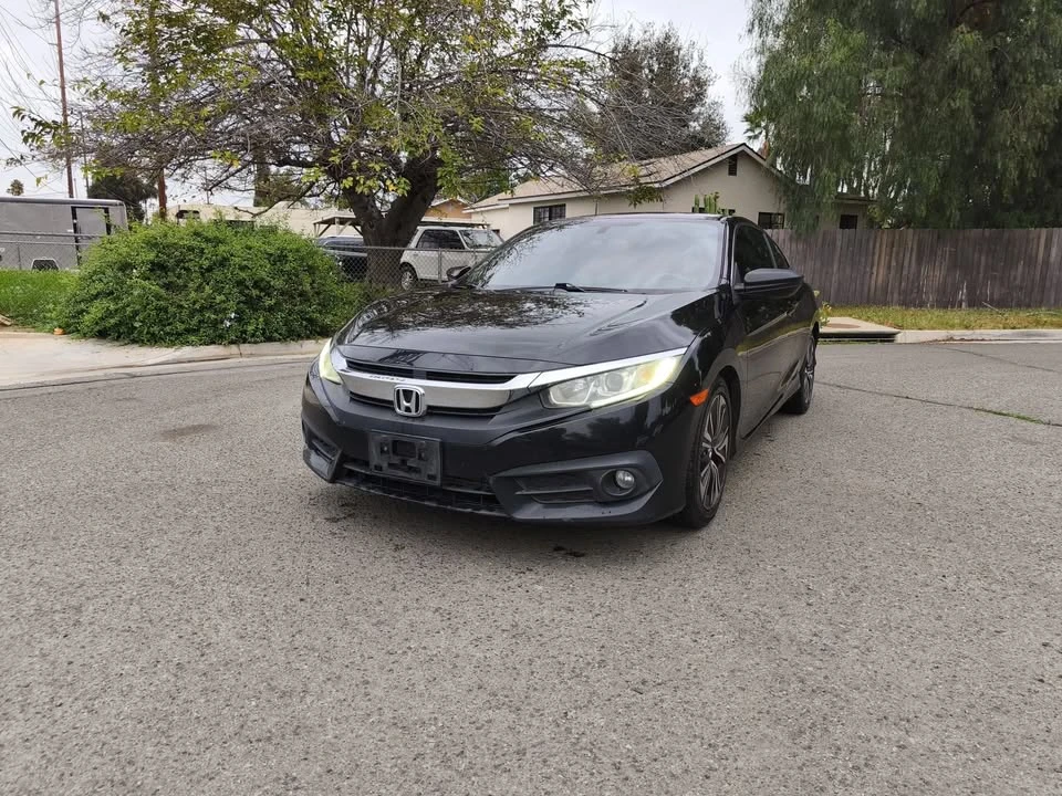 2016 Honda Civic 10th Gen - Image 2 of 17