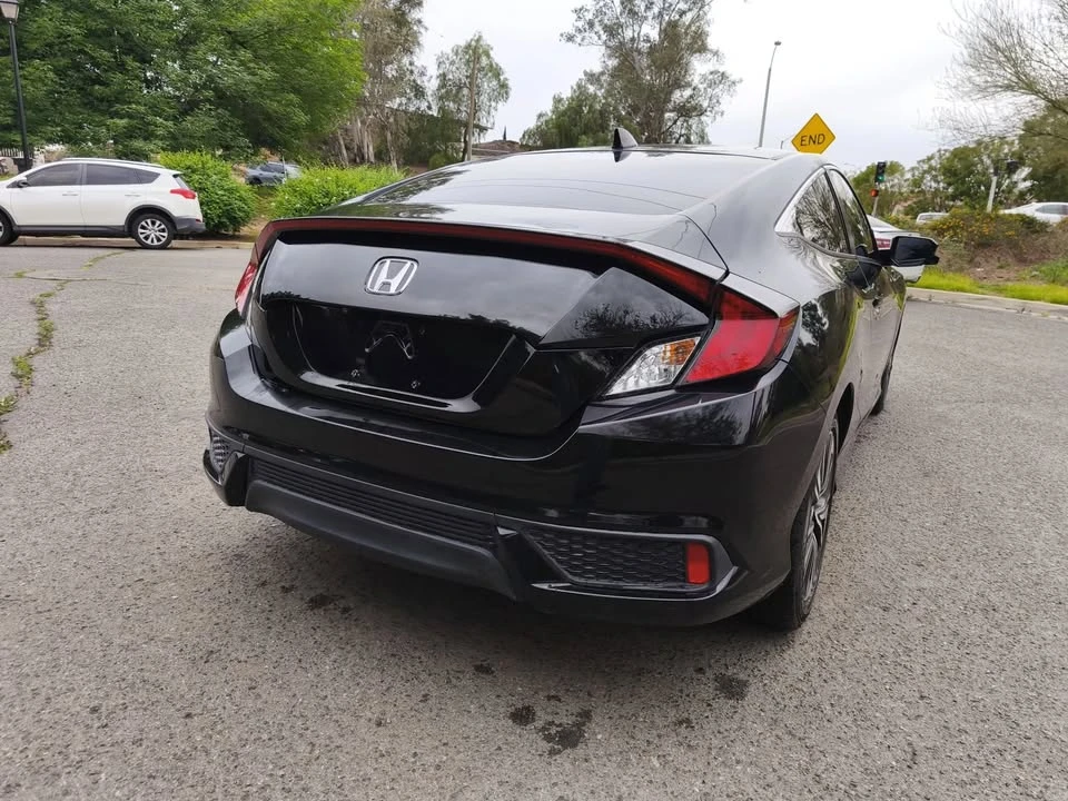 2016 Honda Civic 10th Gen - Image 4 of 17