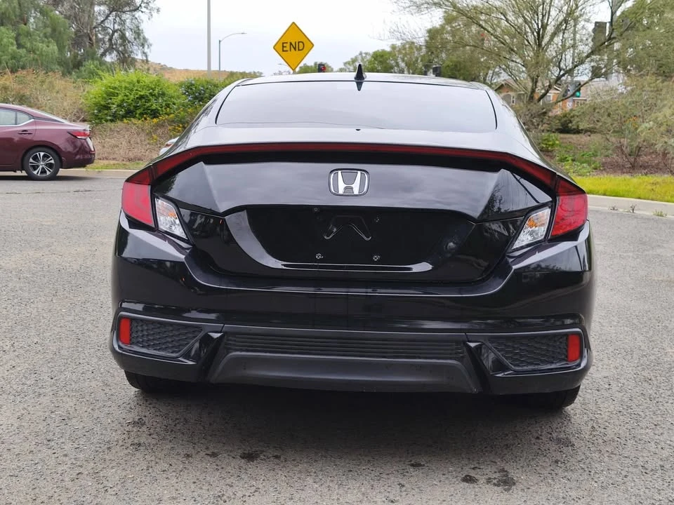 2016 Honda Civic 10th Gen - Image 7 of 17