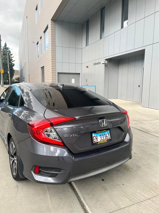 2016 Honda Civic 10th Gen - Image 4 of 10