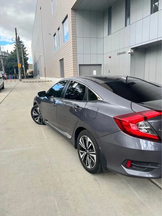 2016 Honda Civic 10th Gen - Image 3 of 10