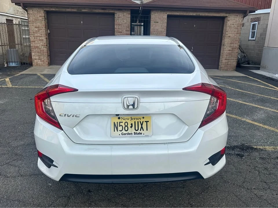2016 Honda Civic 10th Gen - Image 3 of 14