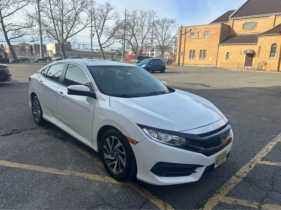 2016 Honda Civic 10th Gen - Image 6 of 14