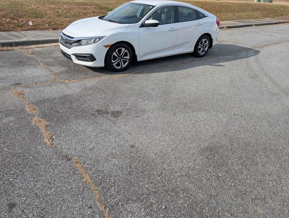 2016 Honda Civic 10th Gen - Image 3 of 7