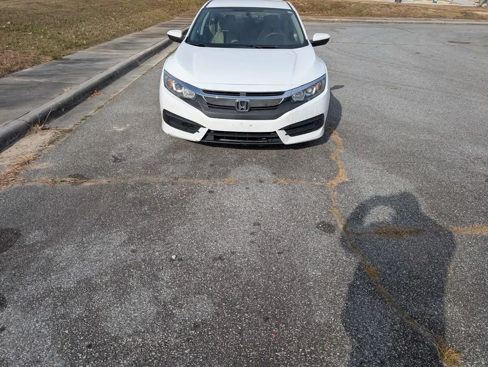 2016 Honda Civic 10th Gen - Image 2 of 7