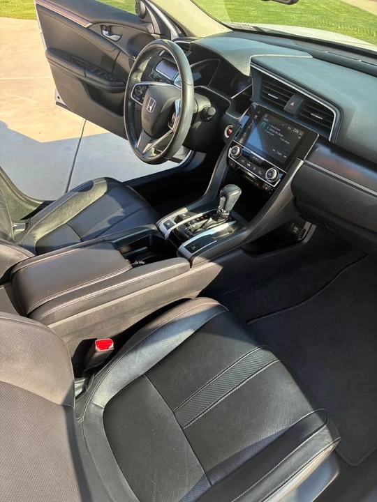 2016 Honda Civic 10th Gen - Image 9 of 10