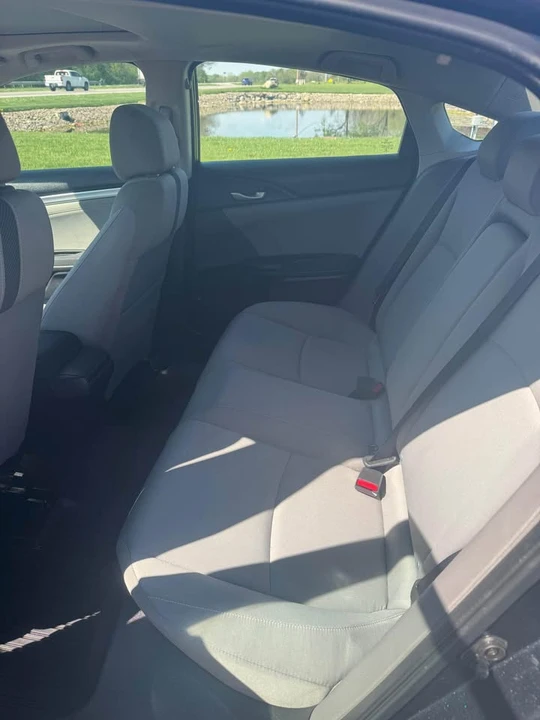 2016 Honda Civic 10th Gen - Image 7 of 10